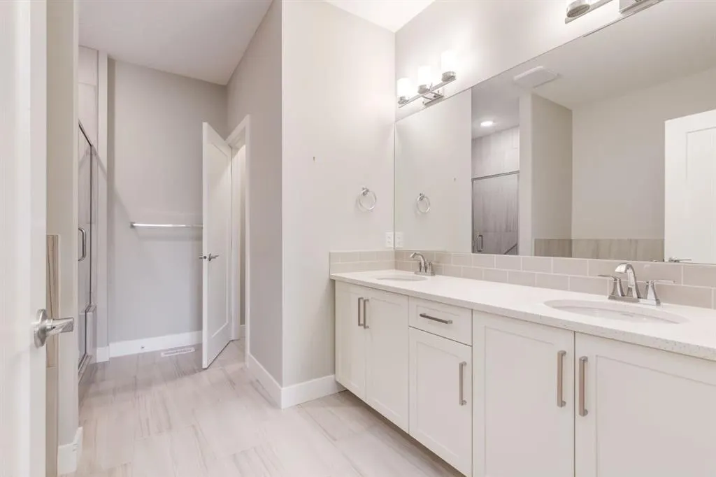 20 Silverado Crest Park SW, #220