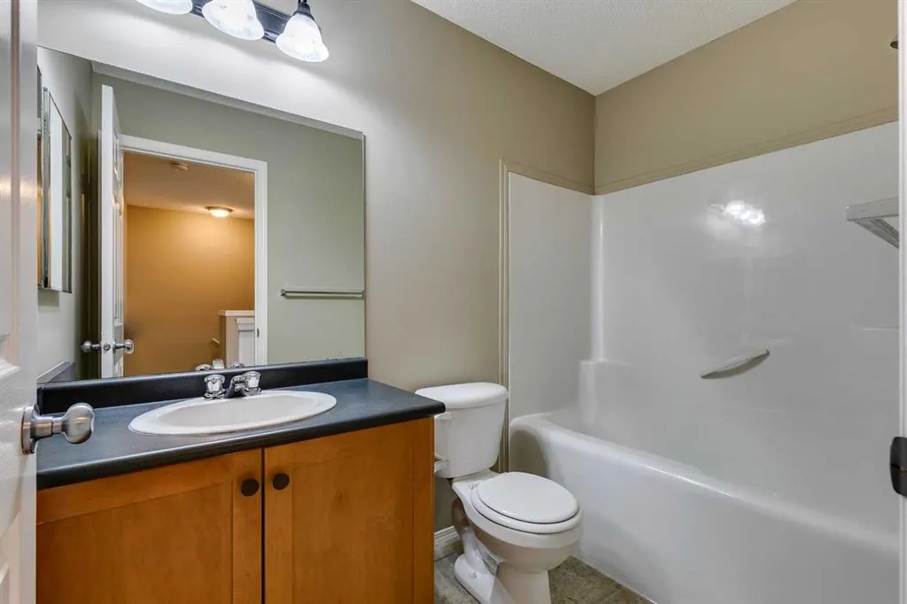 284 Elgin Gardens SE