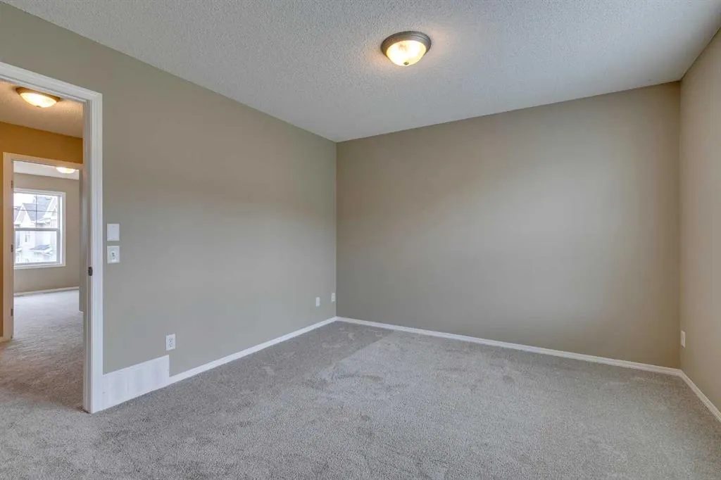 284 Elgin Gardens SE