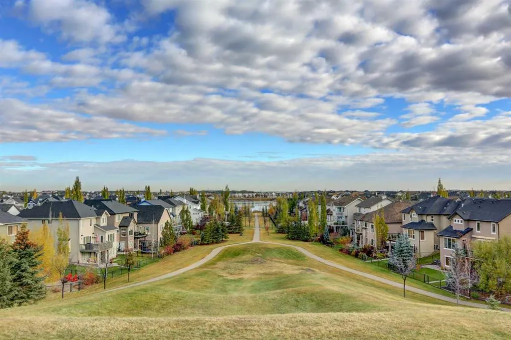 284 Elgin Gardens SE