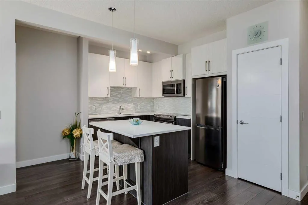 16 Sage Hill Terrace NW, #208