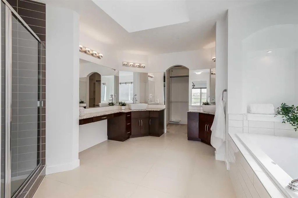 170 Valley Pointe Way NW