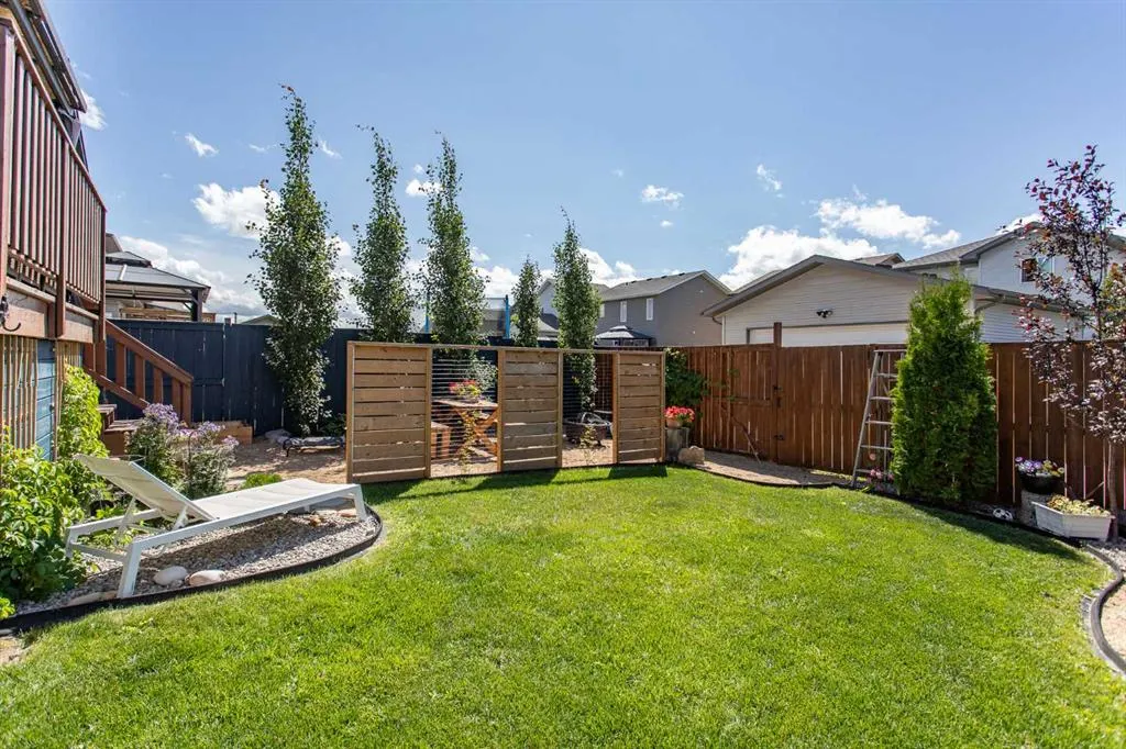 66 WOODBINE Avenue