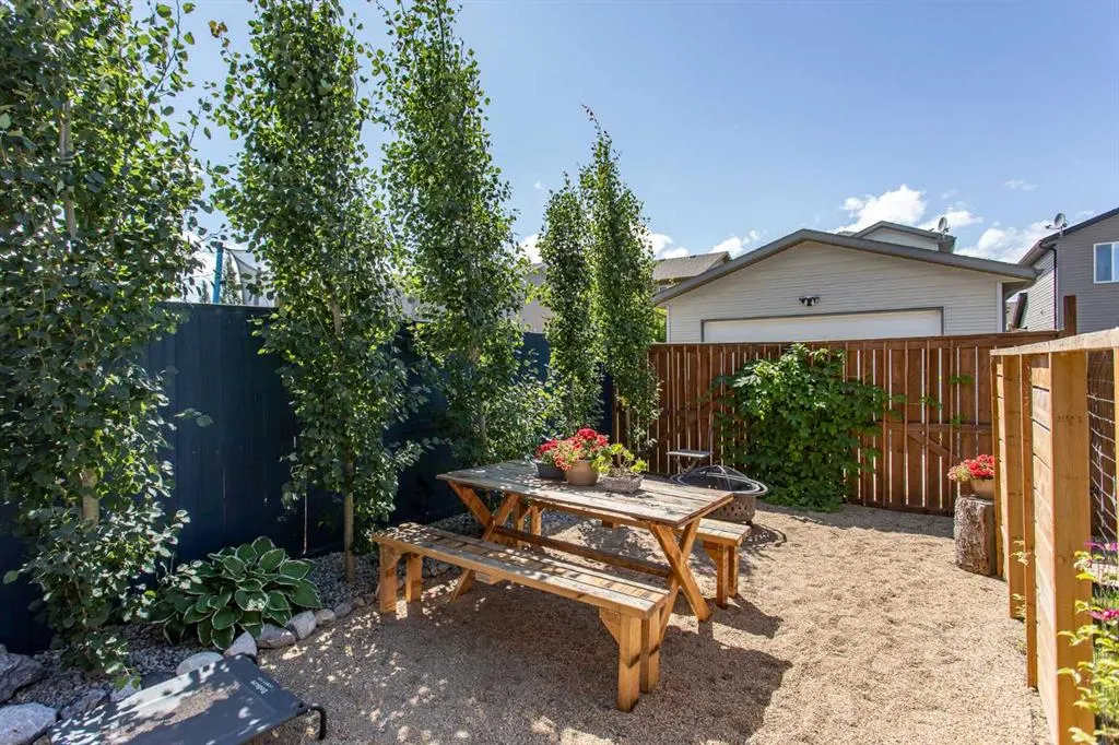 66 WOODBINE Avenue