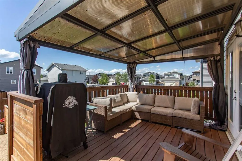 66 WOODBINE Avenue