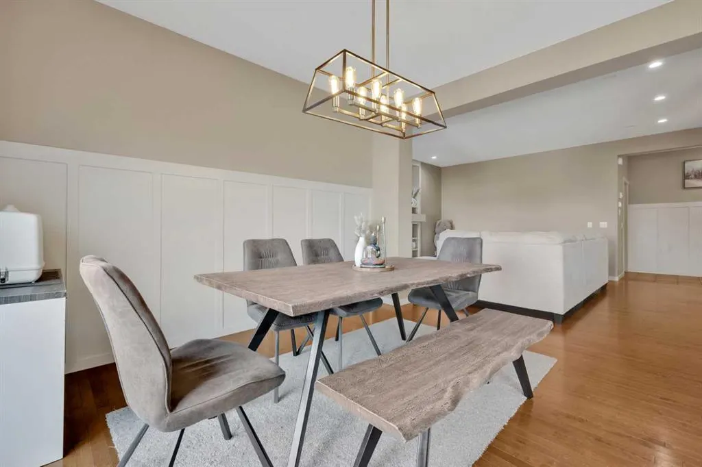 164 REUNION Grove NW