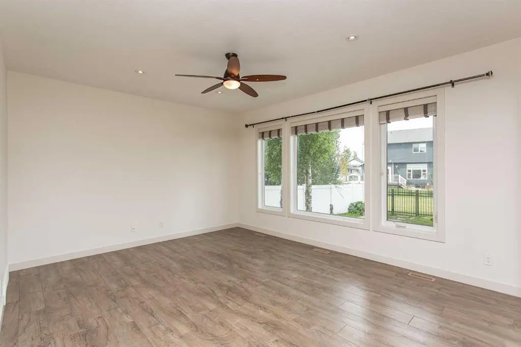 26 Vienna Close