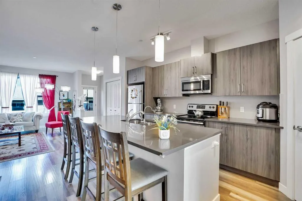 64 Howse Drive NE