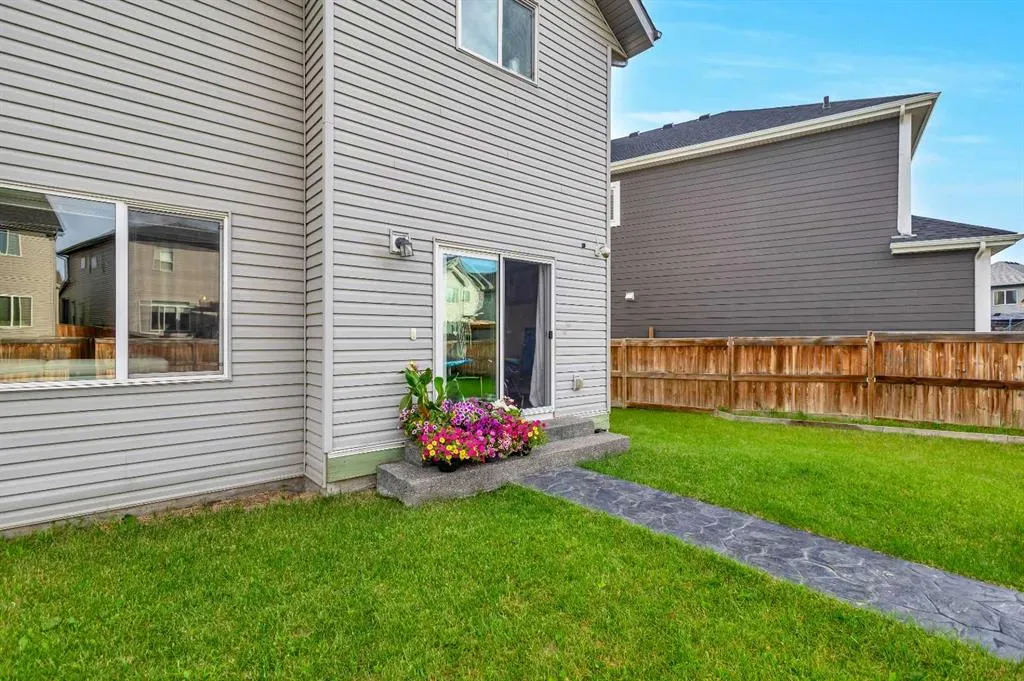 216 Copperpond Green SE