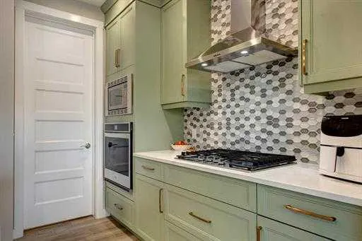 144 Cranbrook Gardens SE