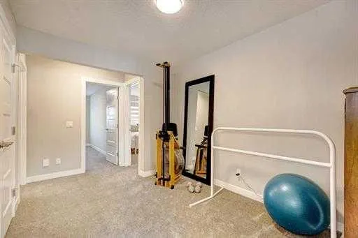 144 Cranbrook Gardens SE