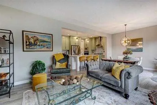 144 Cranbrook Gardens SE