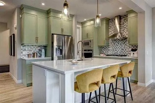 144 Cranbrook Gardens SE