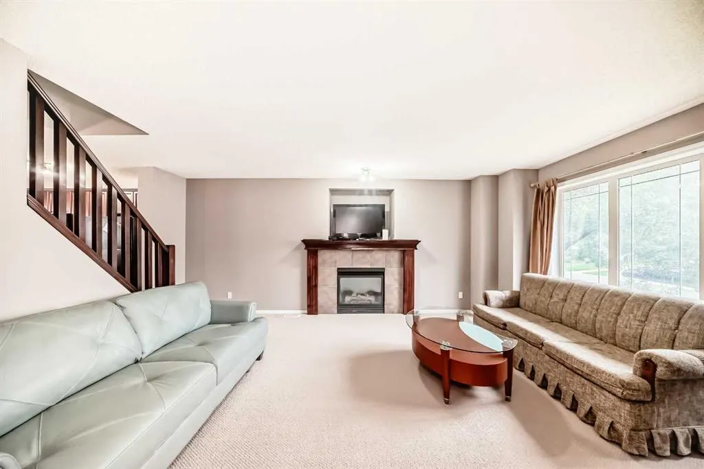 135 Copperstone Grove SE