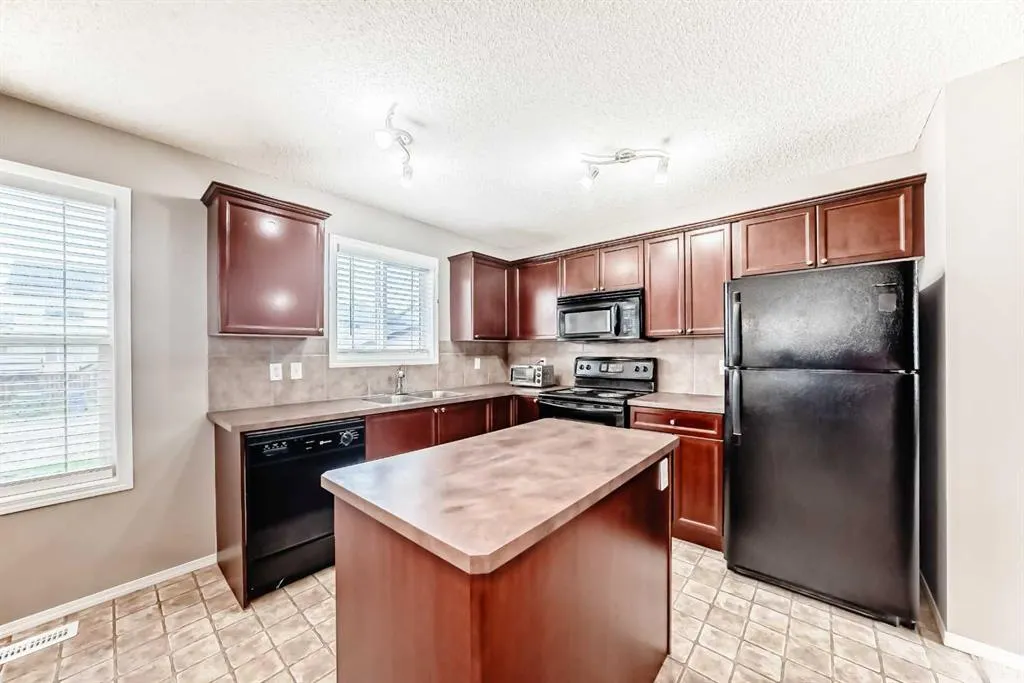 135 Copperstone Grove SE