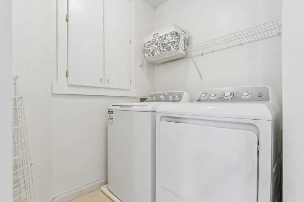 18 Varsity Estates Park NW