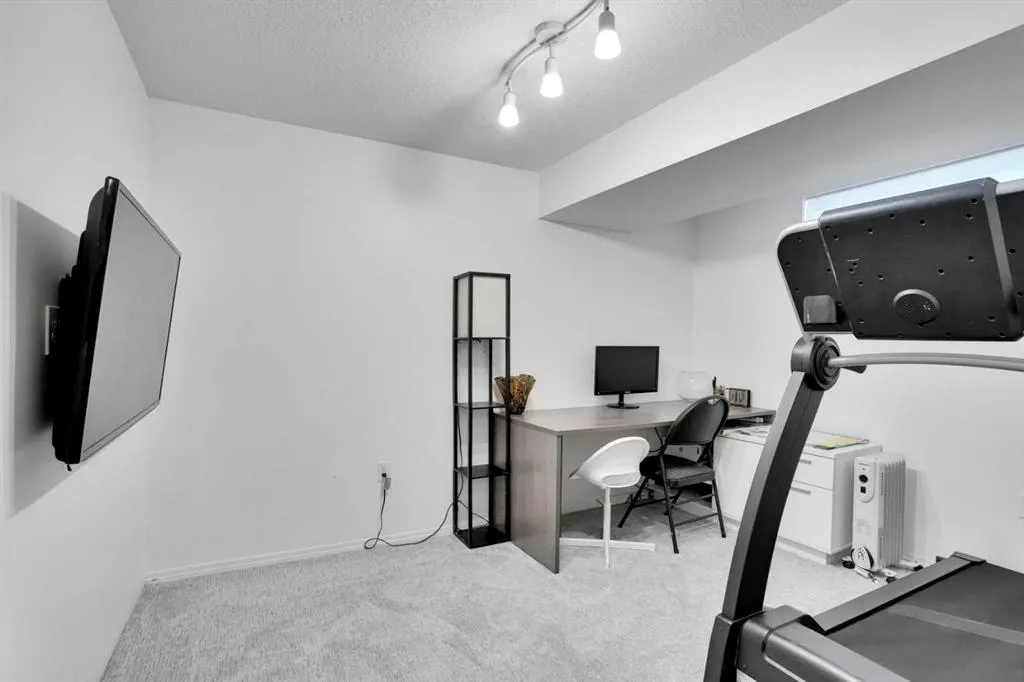 264 harvest hills Drive NE