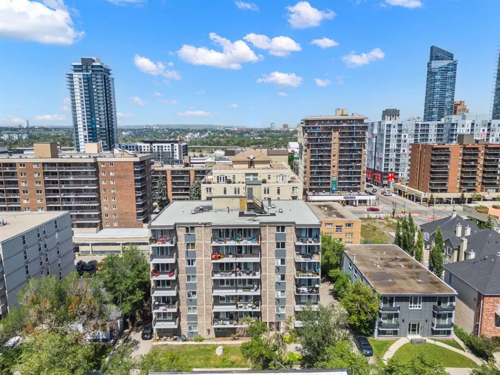 1312 13 Avenue SW, #202