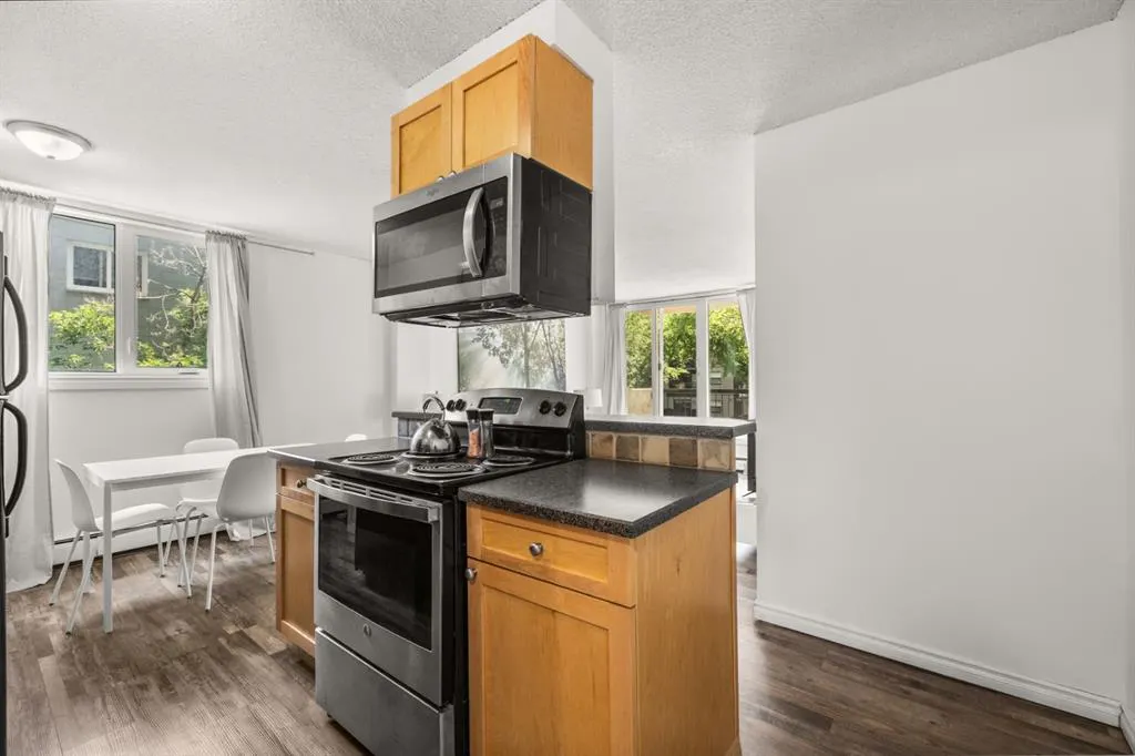 1312 13 Avenue SW, #202