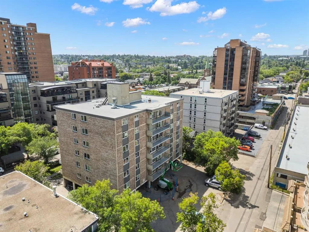 1312 13 Avenue SW, #202