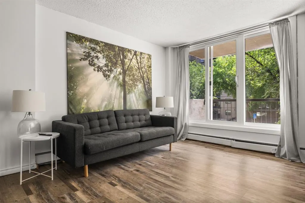1312 13 Avenue SW, #202