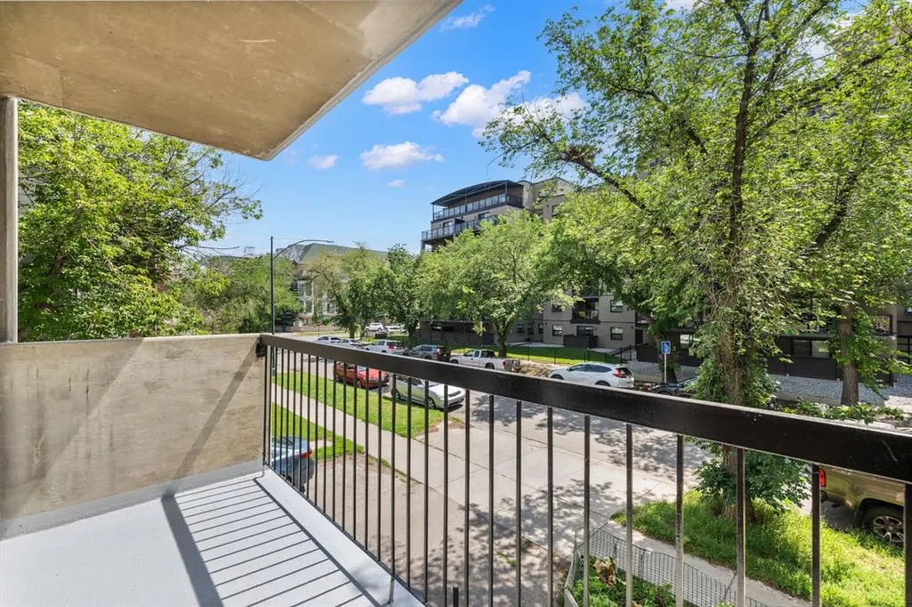 1312 13 Avenue SW, #202