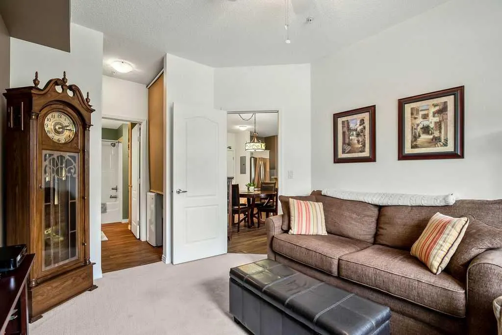 1 Crystal Green Lane, #311