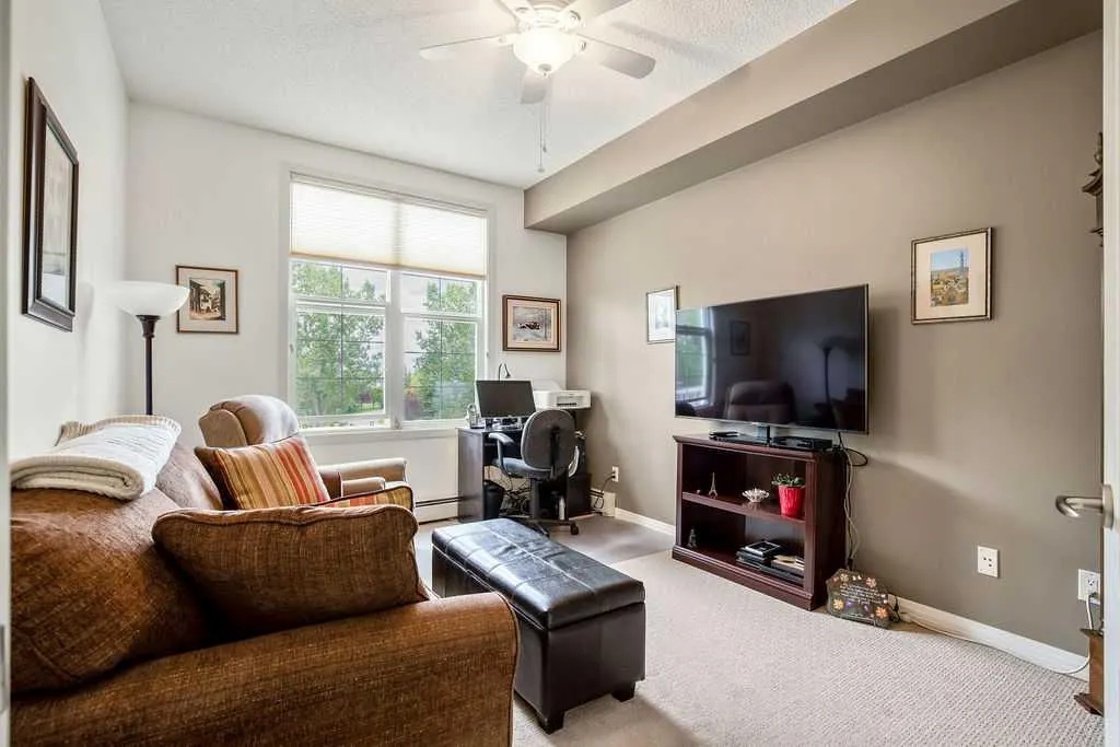 1 Crystal Green Lane, #311