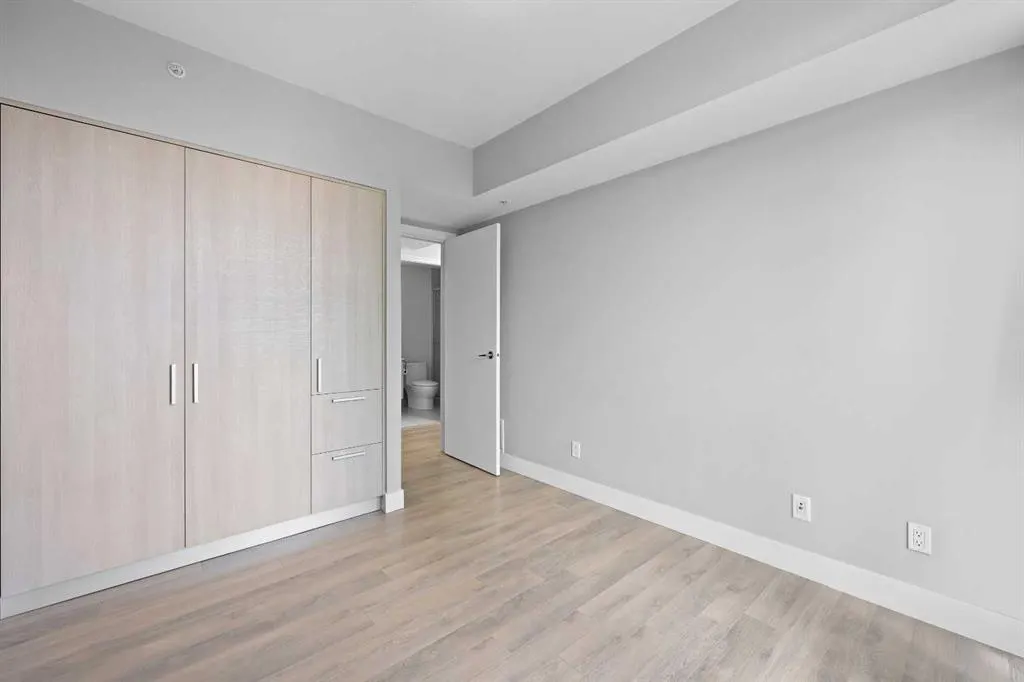 1122 3 Street SE, #2702