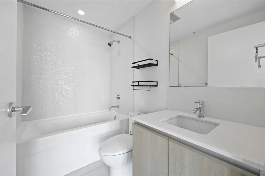 1122 3 Street SE, #2702