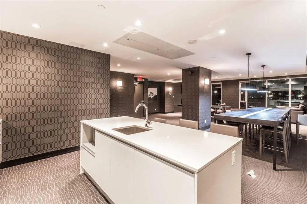1122 3 Street SE, #2702