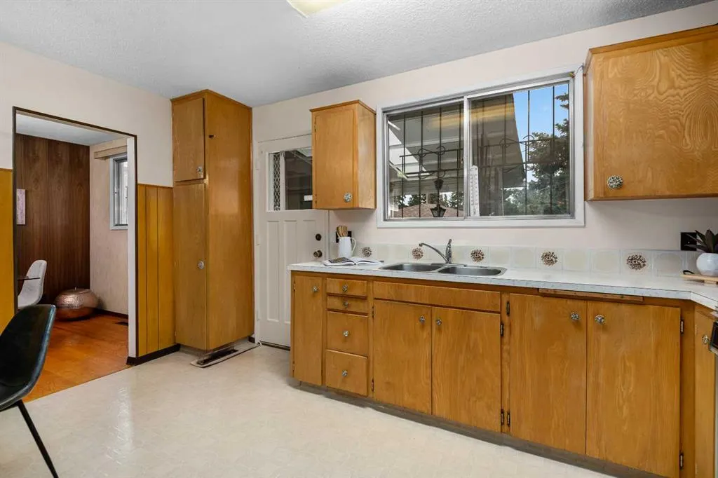 708 Foritana Road SE