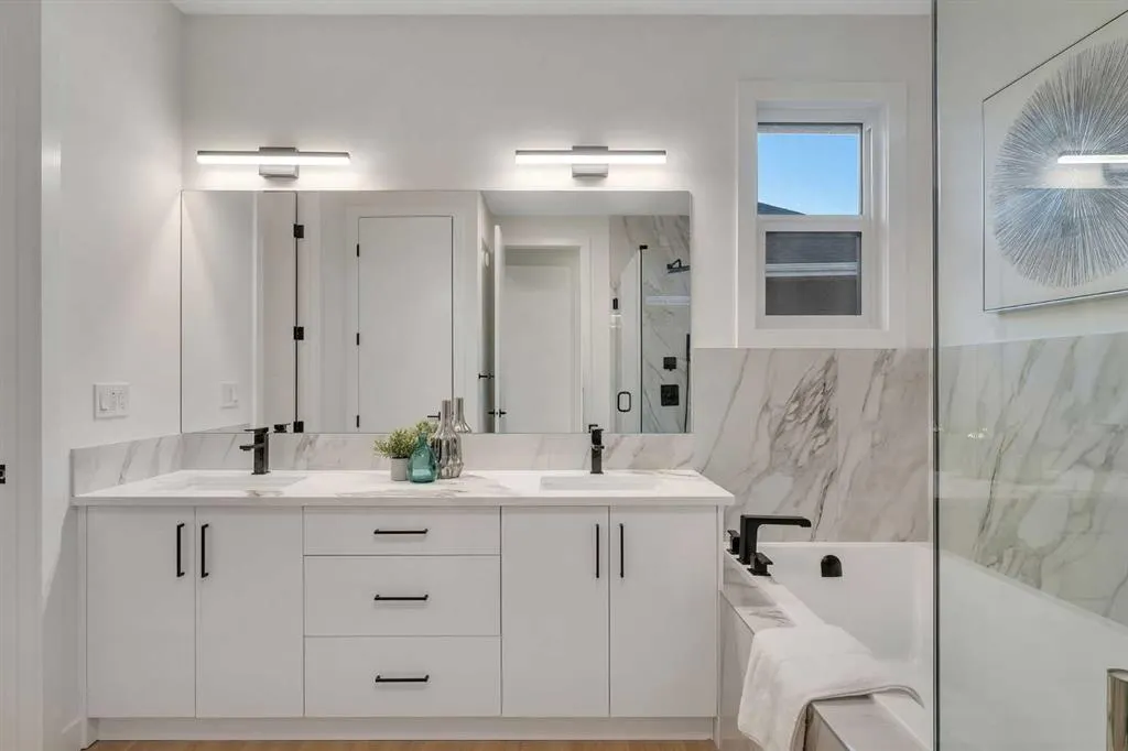 569 Muirfield Crescent