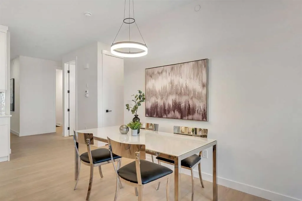 569 Muirfield Crescent