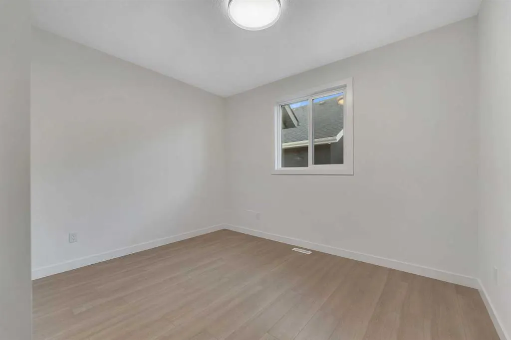 569 Muirfield Crescent