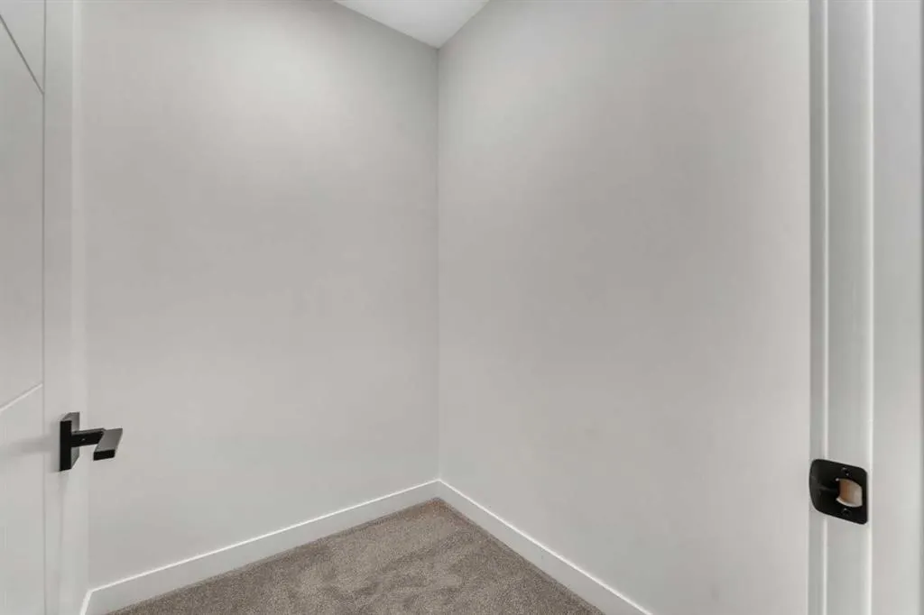 569 Muirfield Crescent