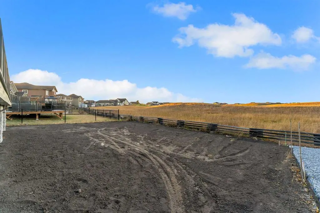 569 Muirfield Crescent