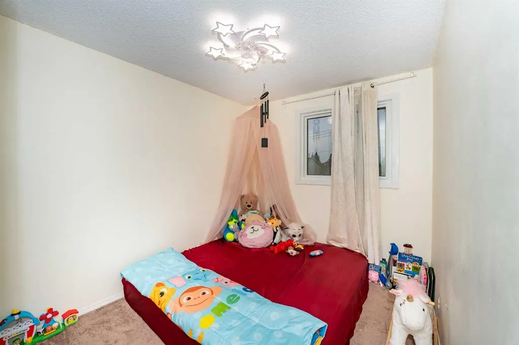 25 Erin Ridge Road SE