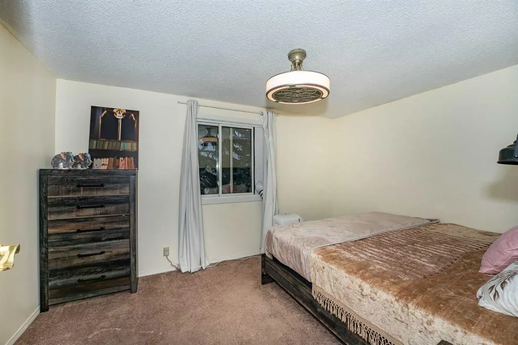 25 Erin Ridge Road SE