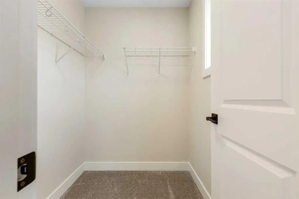 528 Baywater Manor SW