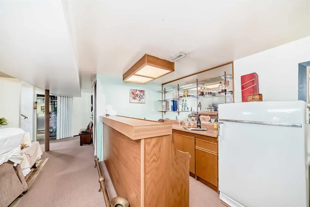 247 Doverview Crescent SE