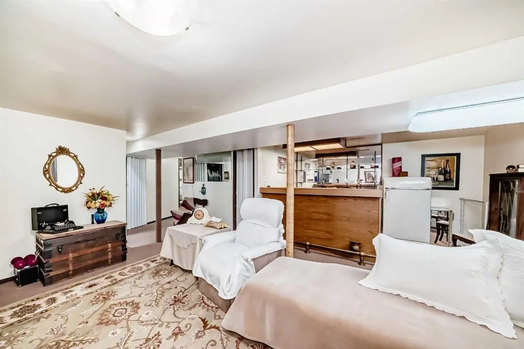247 Doverview Crescent SE