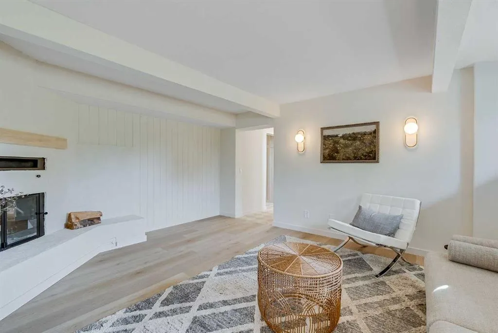 528 Dalmeny Hill NW