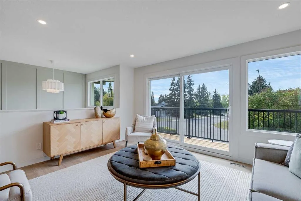 528 Dalmeny Hill NW