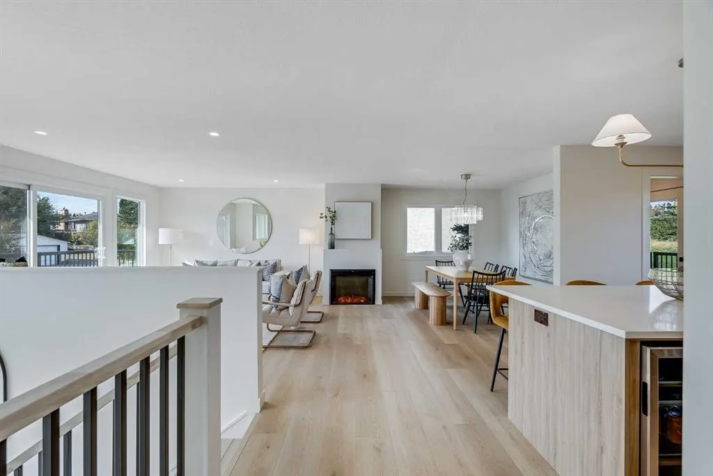 528 Dalmeny Hill NW