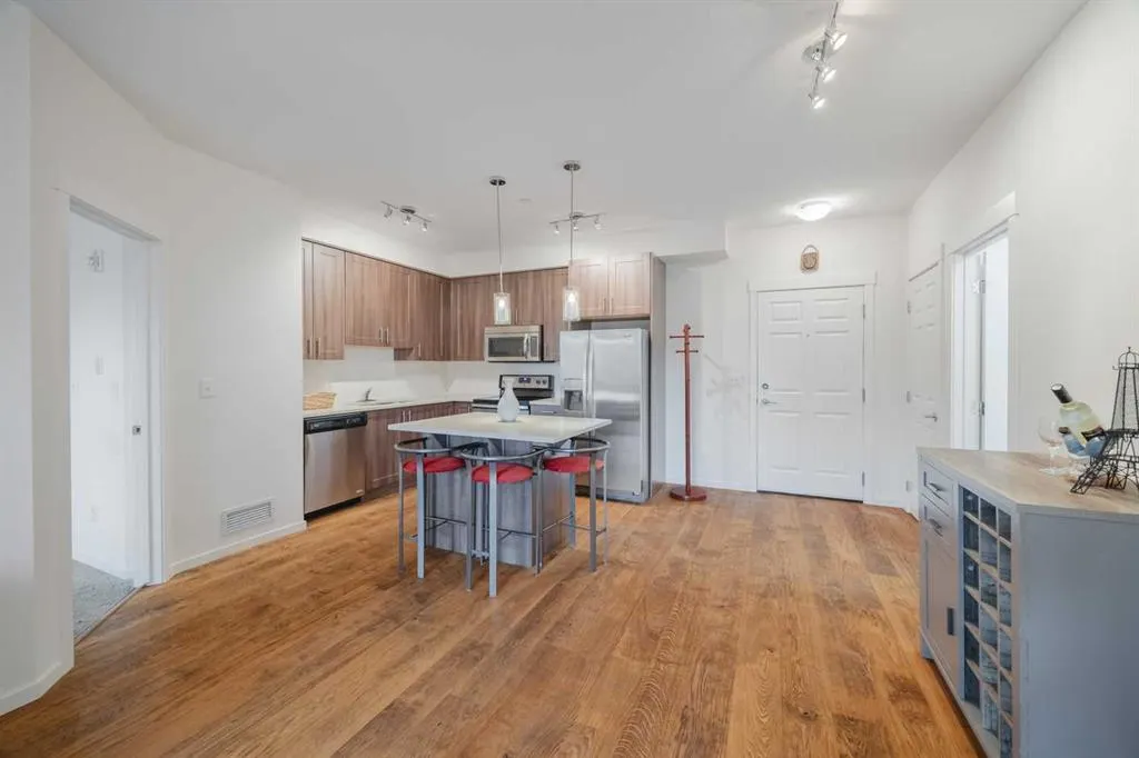 215 Legacy Boulevard SE, #1216