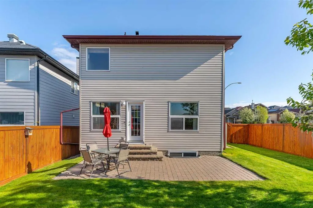 214 Saddlemont Boulevard NE