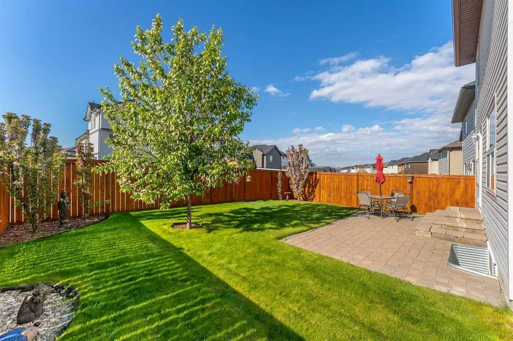 214 Saddlemont Boulevard NE