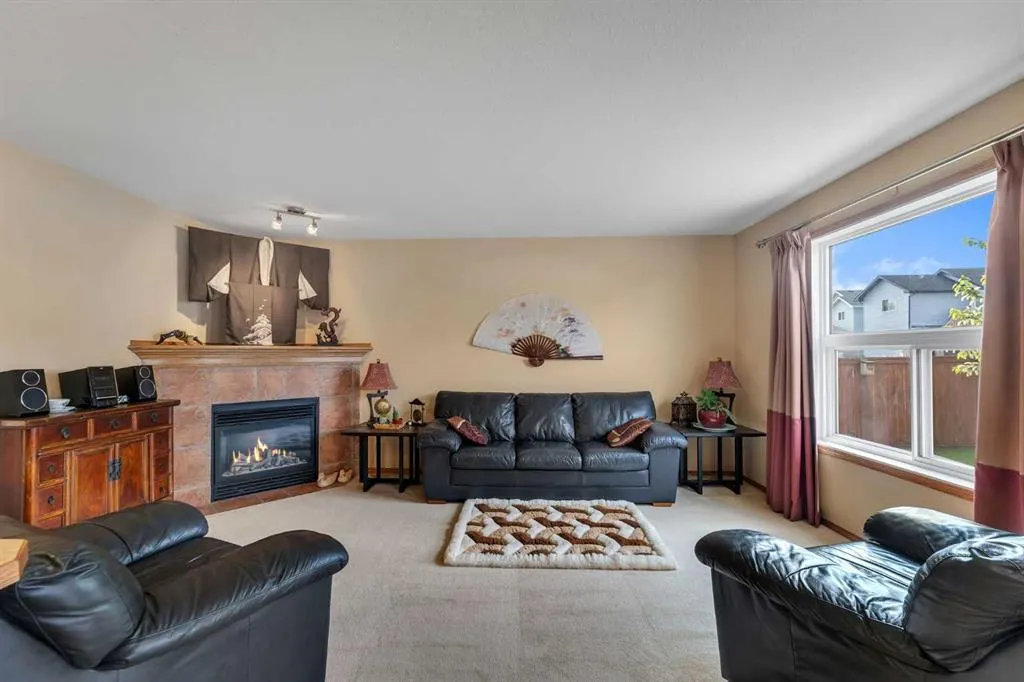 214 Saddlemont Boulevard NE