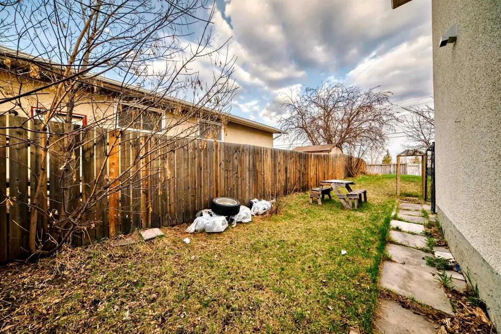 6223 Penedo Way SE